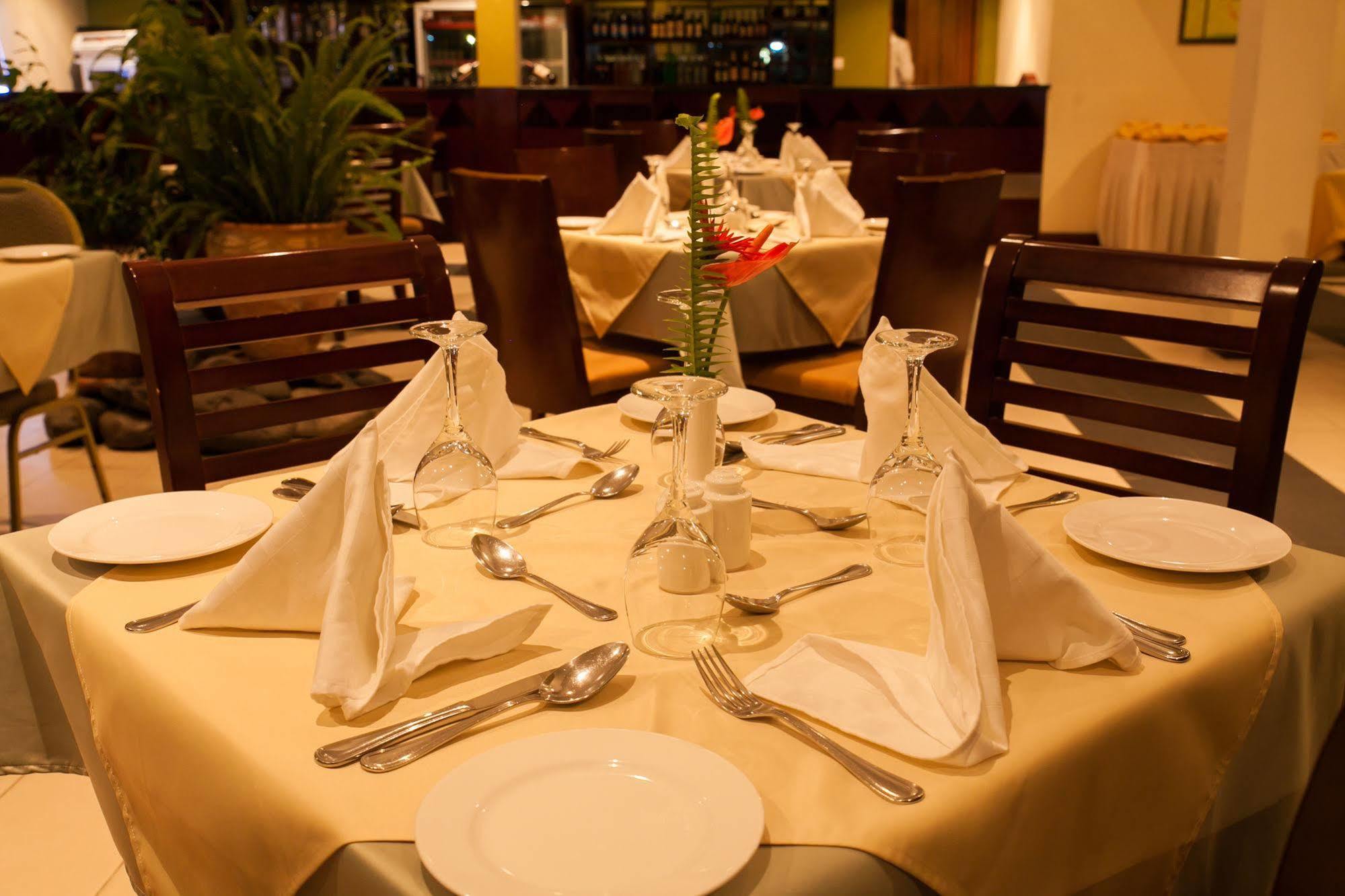 Gorillas Volcanoes Hotel Ruhengeri Εξωτερικό φωτογραφία